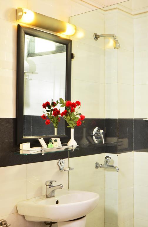 Hotel Shanti Palace West New Delhi Chambre photo